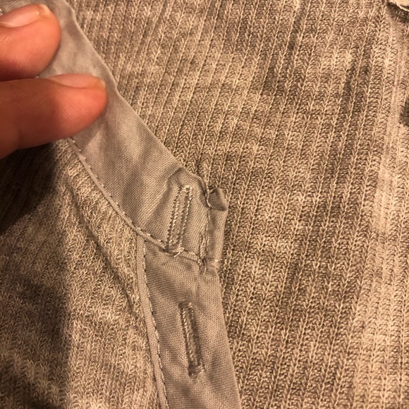 Forever 21 Grey Long Sleeve (thin material) - Picture 4 of 4